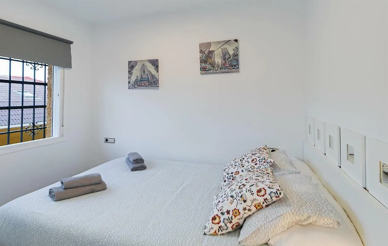 Apartamento Los Tres Soles Málaga Lejlighed